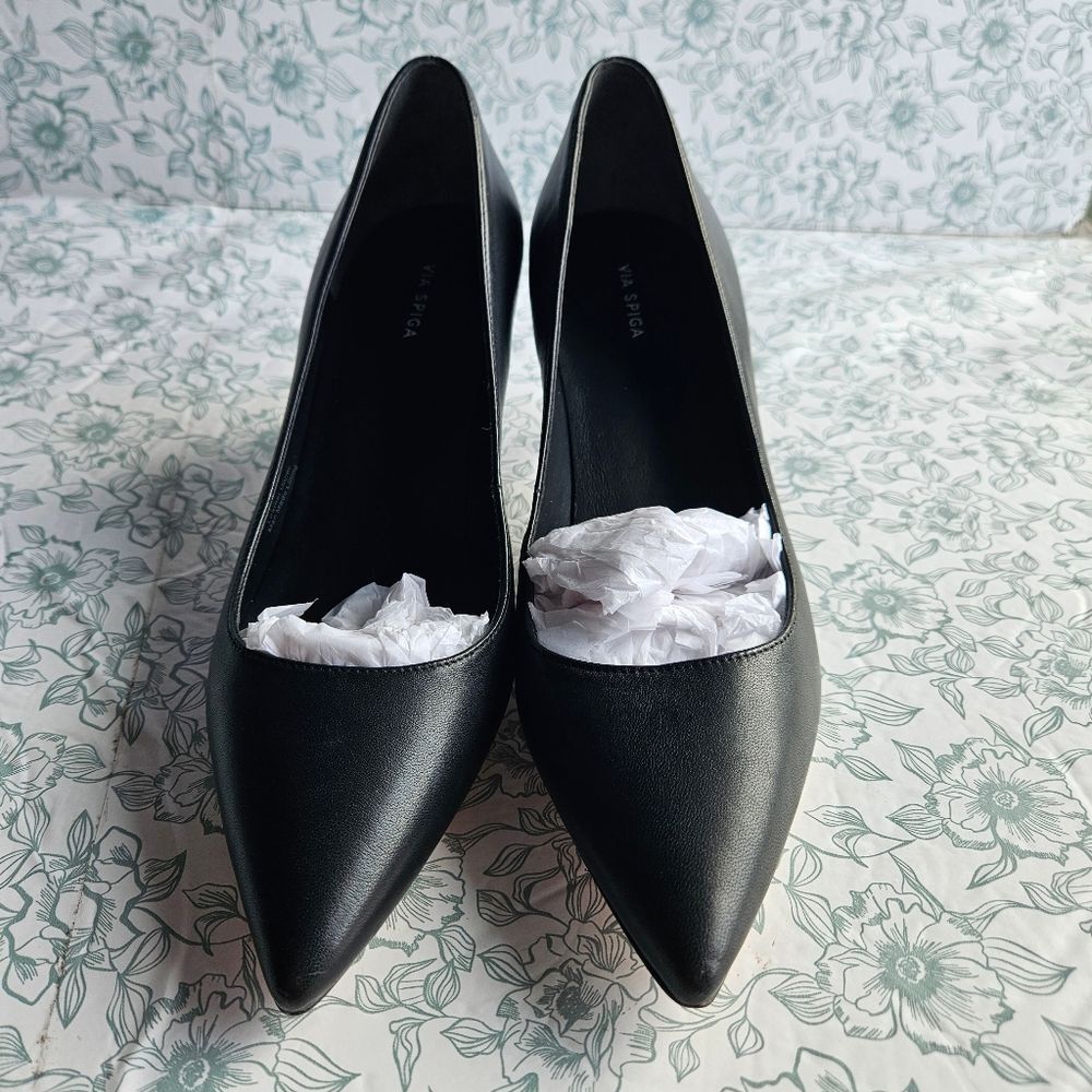 NIB Via Spiga Gya Pointed Toe Black Leather Pump | 8 - Picture 3 of 7